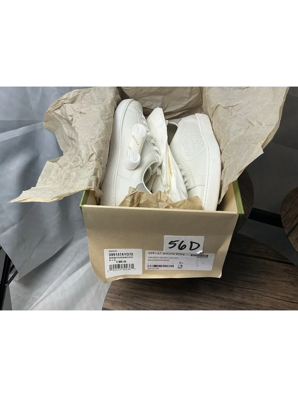 Gucci White Leather Low-Top Sneakers with Gray Heel Tab